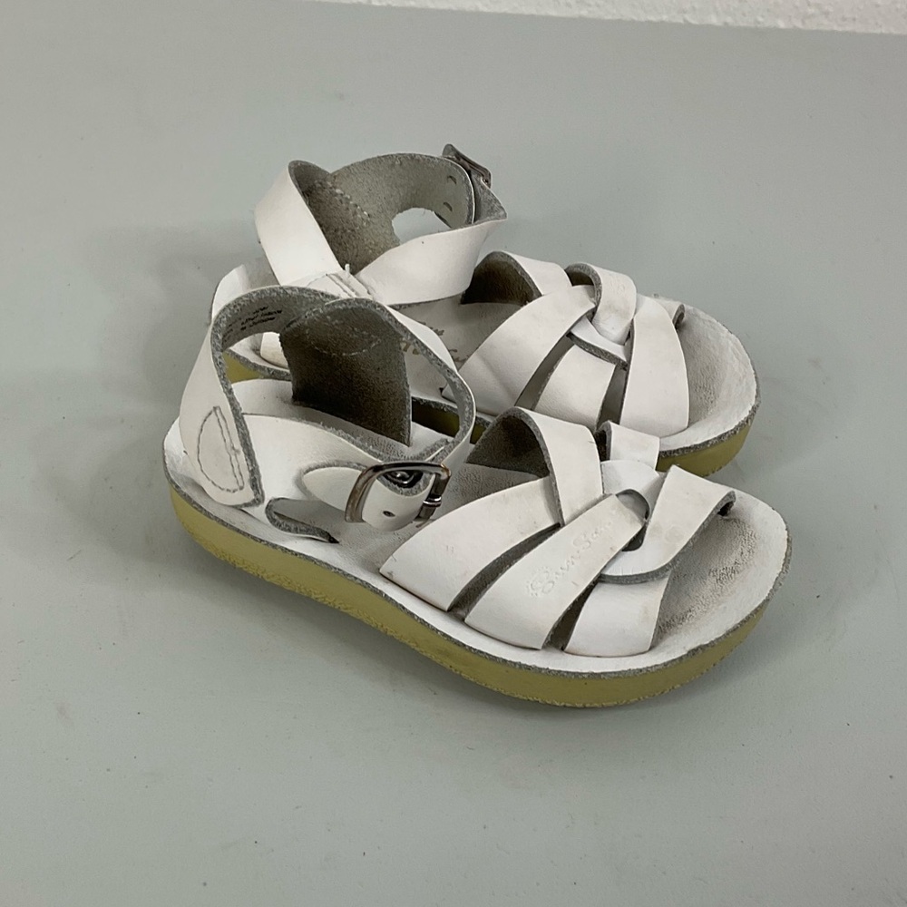 Saltwater Sun Sans‎ White Sandals Size 5
